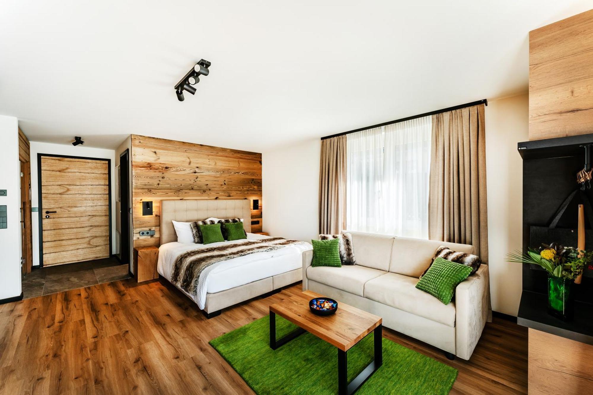 Black Forest Luxury Baerenhoehle Mit Sauna Schluchsee
