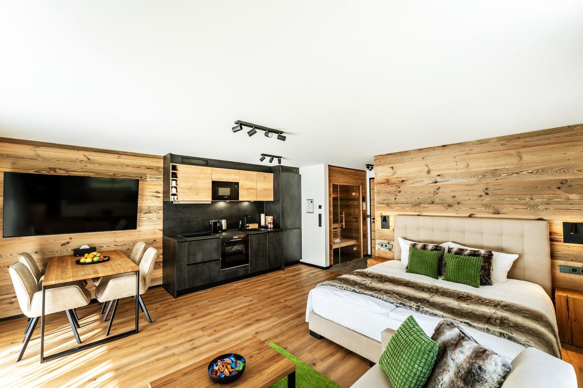 Apartment Black Forest Luxury Baerenhoehle Mit Sauna *