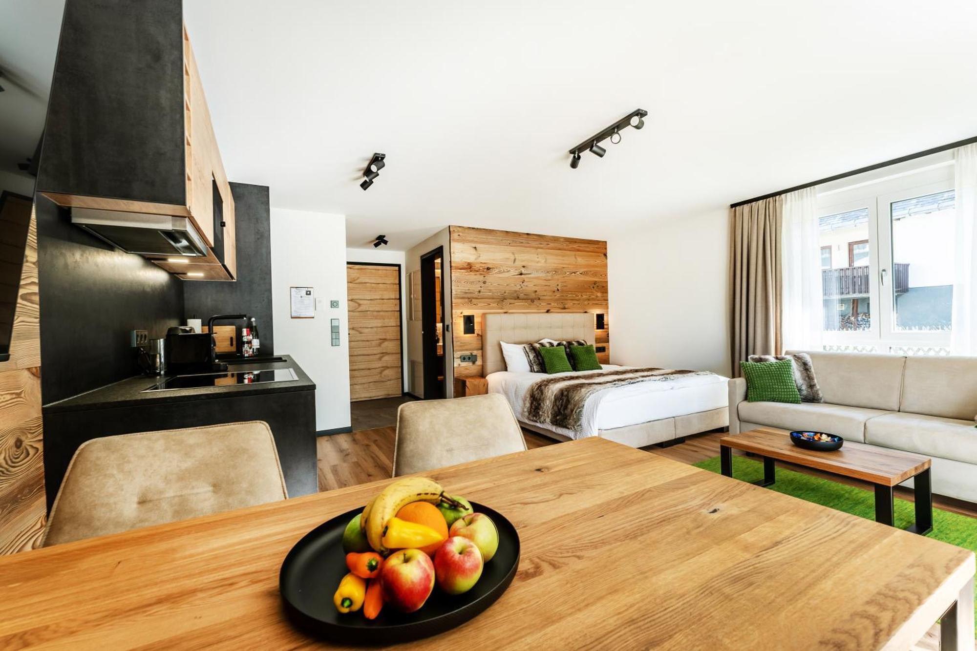 Black Forest Luxury Baerenhoehle Mit Sauna