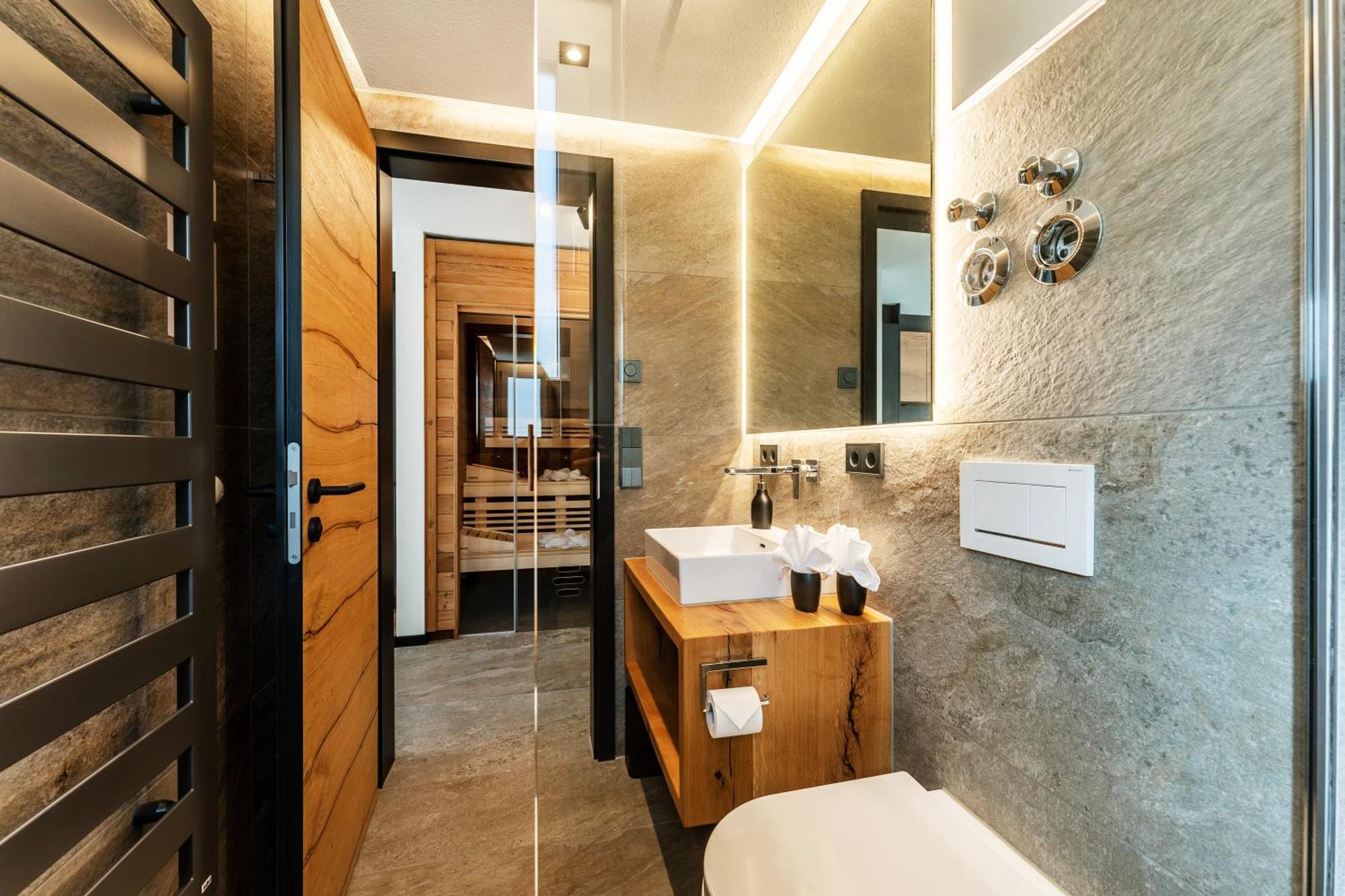 Black Forest Luxury Baerenhoehle Mit Sauna Schluchsee